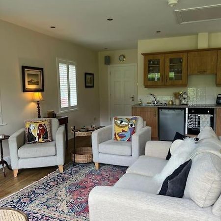 Adorable One Bedroom Apartment With Balcony Newtownards Buitenkant foto