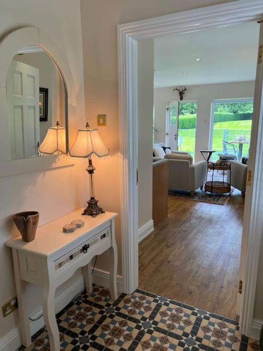 Adorable One Bedroom Apartment With Balcony Newtownards Buitenkant foto